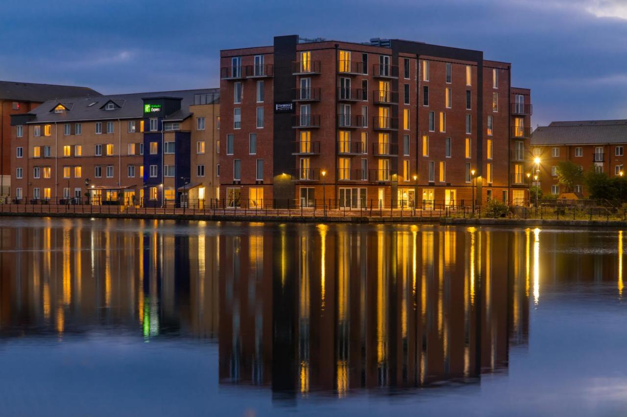 Staybridge Suites - Cardiff By Ihg ภายนอก รูปภาพ